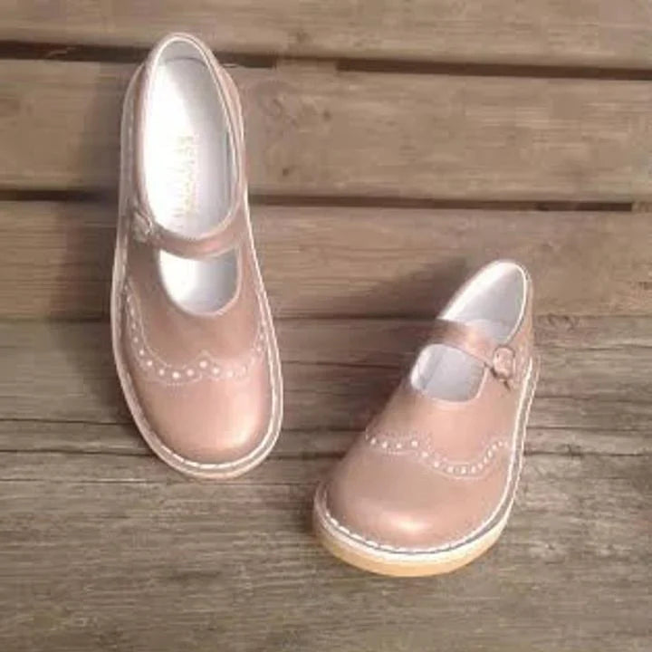 Zyphira – Duurzame en stijlvolle leren schoenen